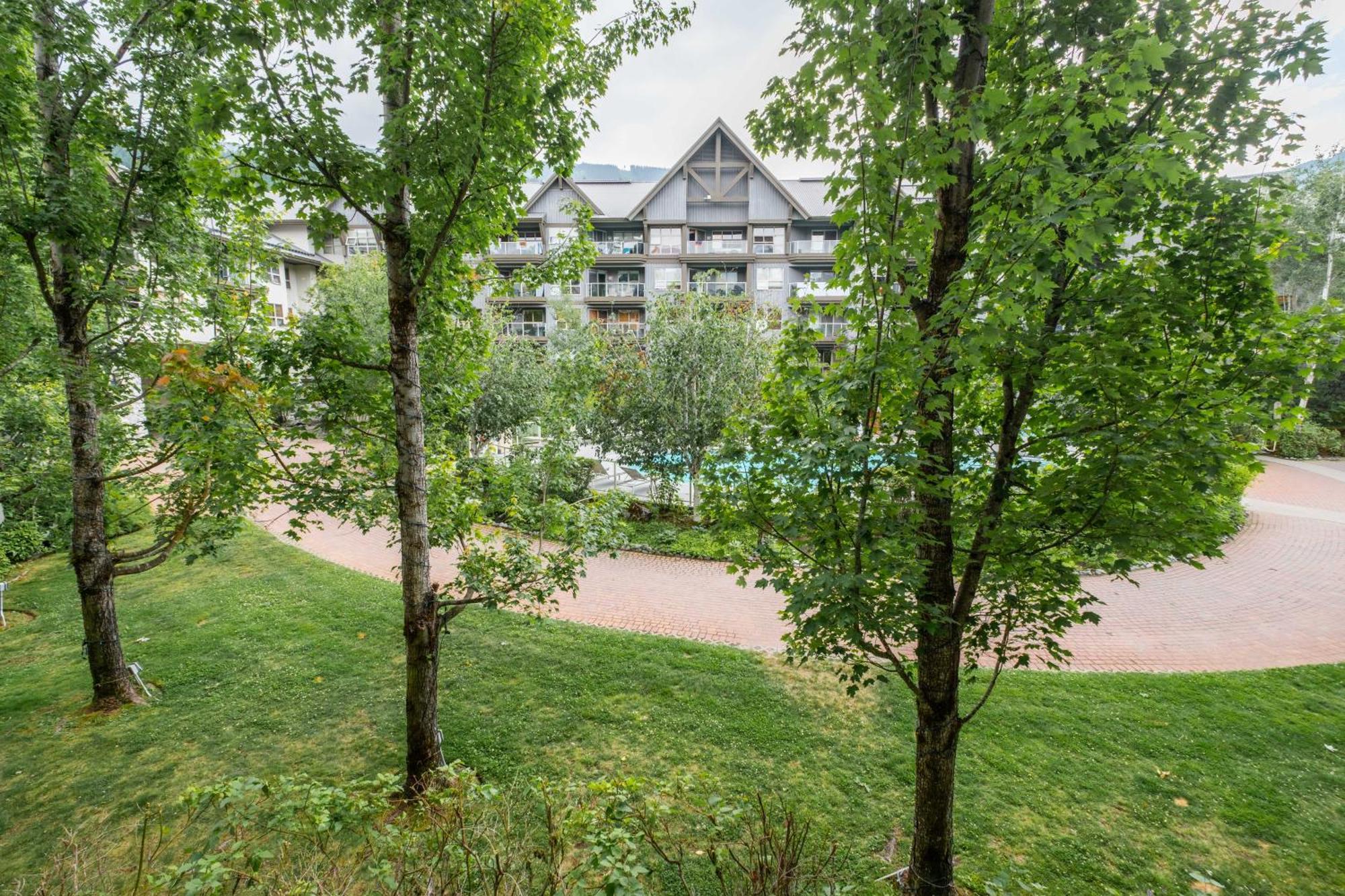 Вилла The Aspens By Outpost Уистлер Экстерьер фото